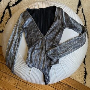 PrettyLittleThing Deep V Silver Metallic Bodysuit